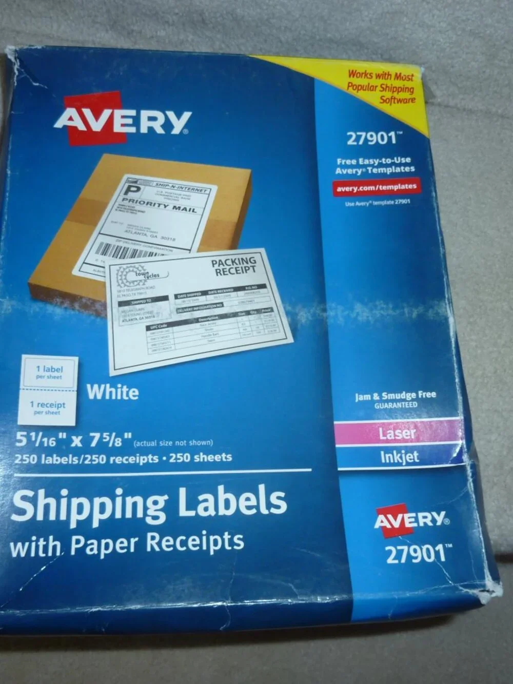 Avery Shipping Labels #27901-Only 35 in this Box